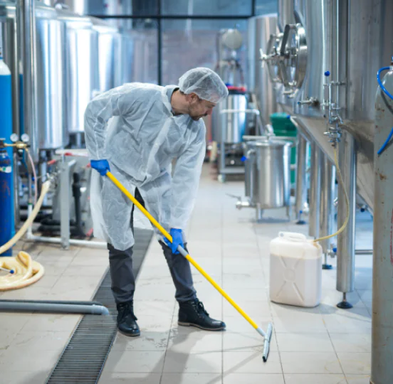 warehouse-cleaning